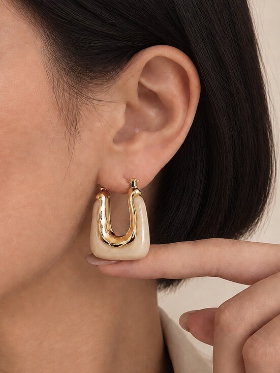 Boutique Jewelry - Chunky Gold Cream Resin U-Shaped Hoop Earrings Geometric Modern Statement 💖